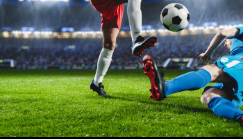 The economics of a national anterior cruciate ligament injury prevention program for amateur football