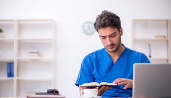 Mandatory research projects by medical specialist trainees: suboptimal today, world‐leading tomorrow