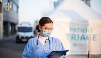 Mortality among people admitted to Australian intensive care units for reasons other than COVID‐19